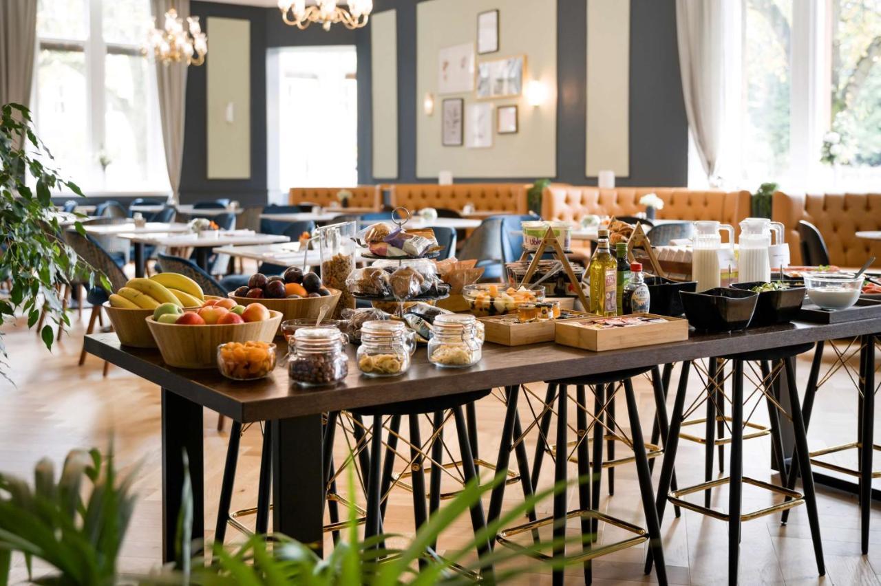 Radisson Blu Hotel, Пърт Екстериор снимка